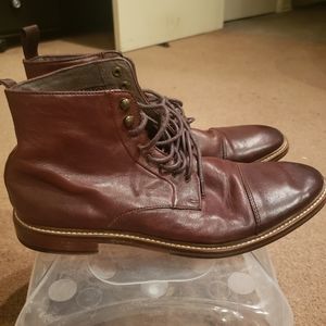 Aston Grey Boots: Size 8, Brown